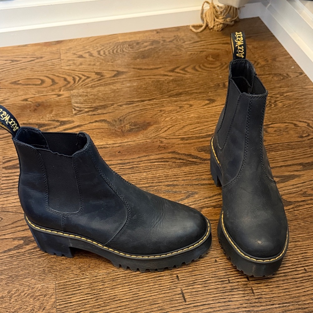 Black Chelsea Lug Sole Ankle Boots - Women's